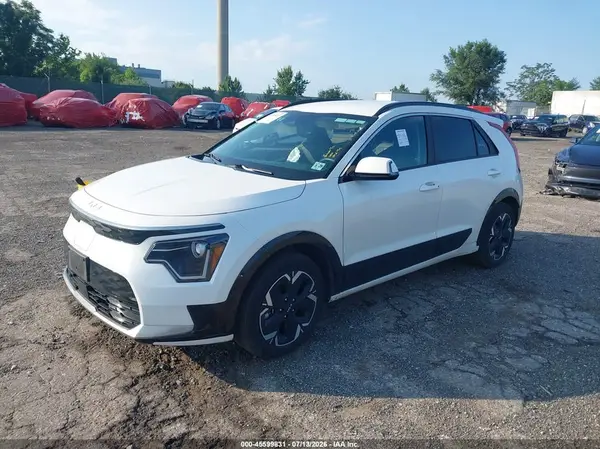 KNDCR3L15R5112351 2024 KIA NIRO - Image 2