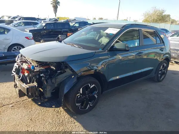 KNDCR3L15R5118148 2024 KIA NIRO - Image 2