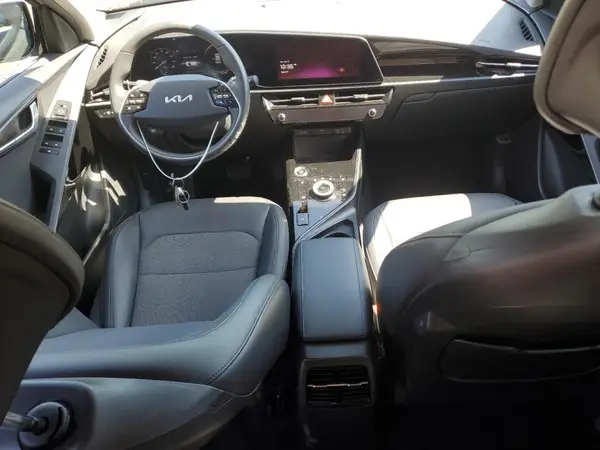 KNDCR3L15R5121826 2024 KIA NIRO - Image 8