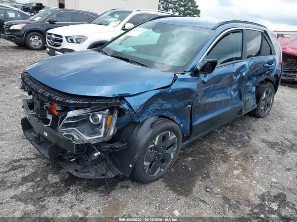 KNDCR3L15R5125648 2024 KIA NIRO - Image 2
