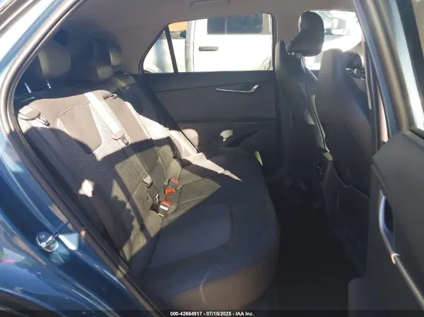 KNDCR3L15S5138468 2025 KIA NIRO - Image 8