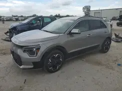 KNDCR3L16P5017942 2023 KIA NIRO