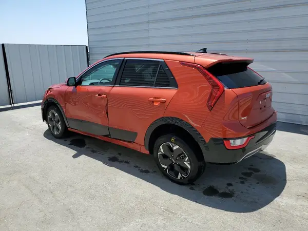 KNDCR3L16P5025037 2023 KIA NIRO - Image 2