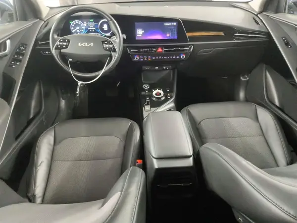 KNDCR3L16P5026012 2023 KIA NIRO - Image 8