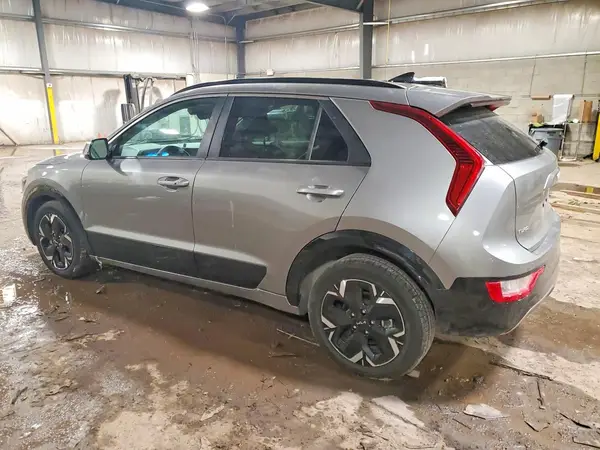 KNDCR3L16P5026379 2023 KIA NIRO - Image 2