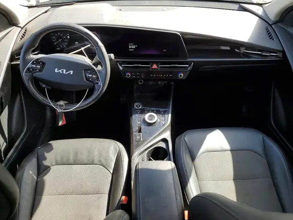 KNDCR3L16P5027337 2023 KIA NIRO - Image 8
