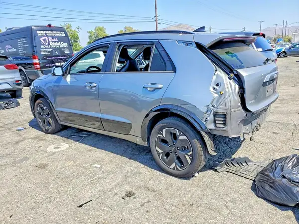 KNDCR3L16P5028343 2023 KIA NIRO - Image 2