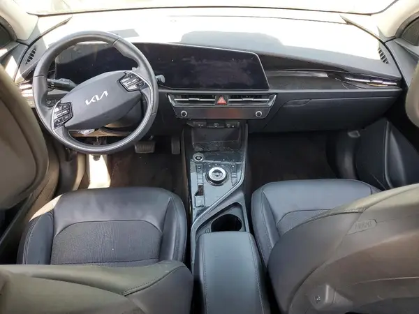 KNDCR3L16P5028343 2023 KIA NIRO - Image 8