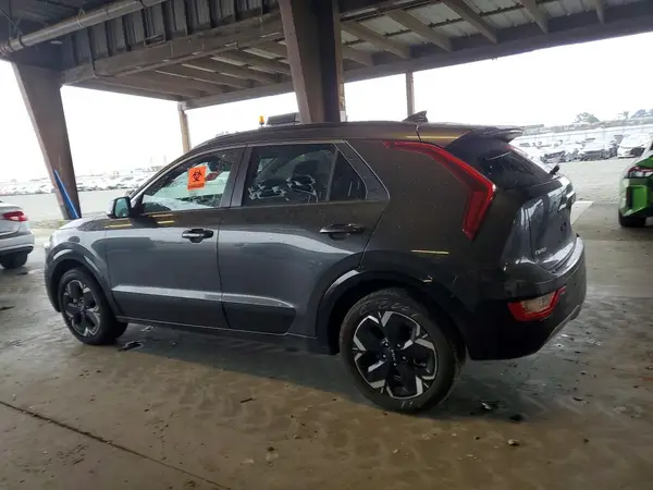 KNDCR3L16P5028472 2023 KIA NIRO - Image 2