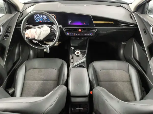 KNDCR3L16P5028682 2023 KIA NIRO - Image 8