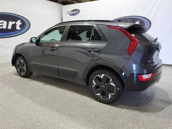 KNDCR3L16P5033400 2023 KIA NIRO - Image 2