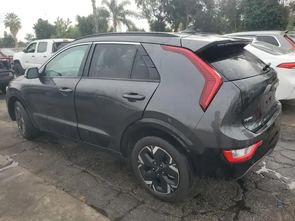 KNDCR3L16P5034658 2023 KIA NIRO - Image 2