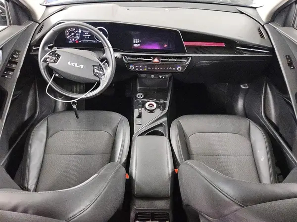 KNDCR3L16P5035941 2023 KIA NIRO - Image 8