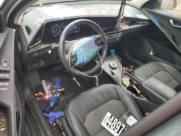 KNDCR3L16P5036202 2023 KIA NIRO - Image 8