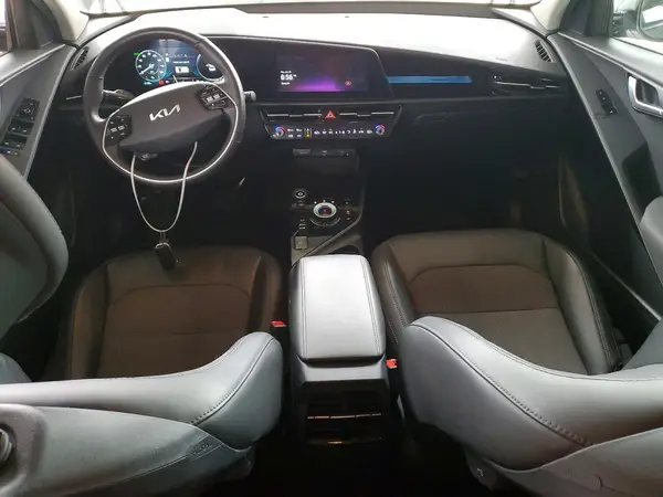 KNDCR3L16P5036877 2023 KIA NIRO - Image 8