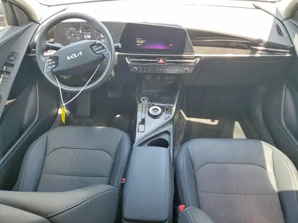 KNDCR3L16P5042873 2023 KIA NIRO - Image 8