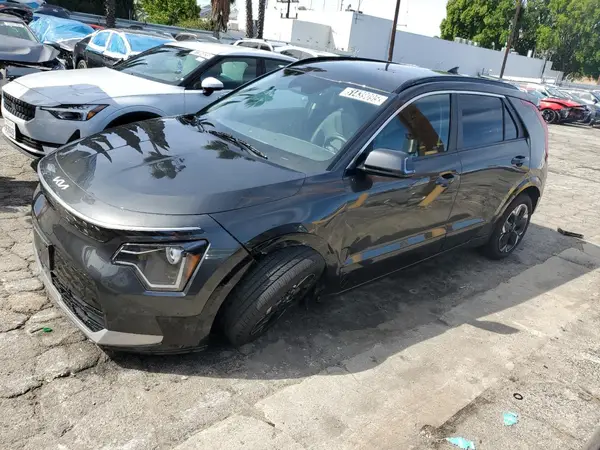 KNDCR3L16P5045630 2023 KIA NIRO - Image 1