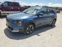 KNDCR3L16P5045935 2023 KIA NIRO
