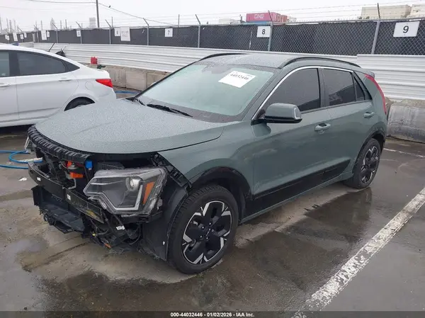 KNDCR3L16P5047765 2023 KIA NIRO - Image 2