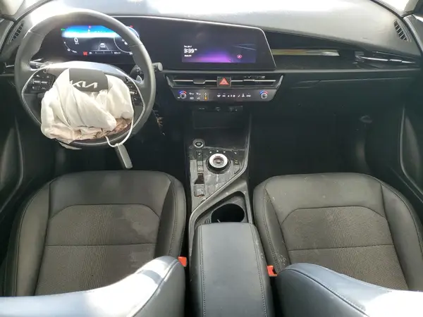 KNDCR3L16P5048401 2023 KIA NIRO - Image 8