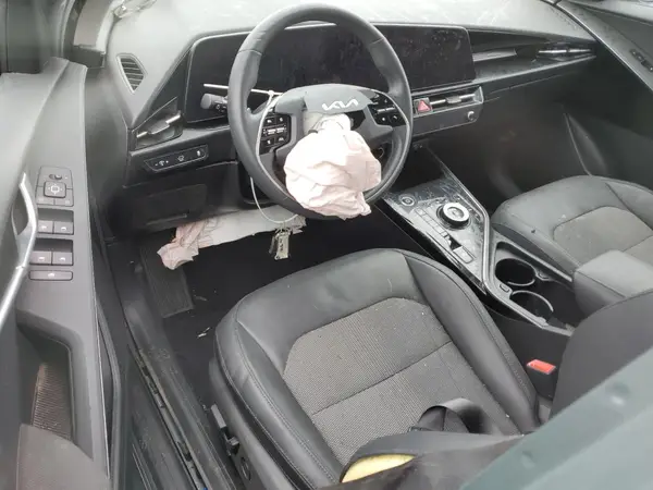 KNDCR3L16P5050004 2023 KIA NIRO - Image 8