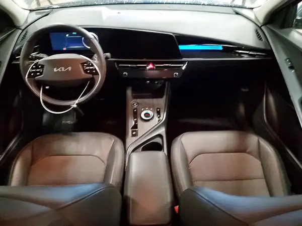 KNDCR3L16P5050021 2023 KIA NIRO - Image 8