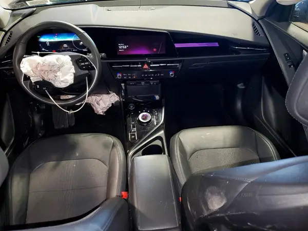 KNDCR3L16P5053288 2023 KIA NIRO - Image 8