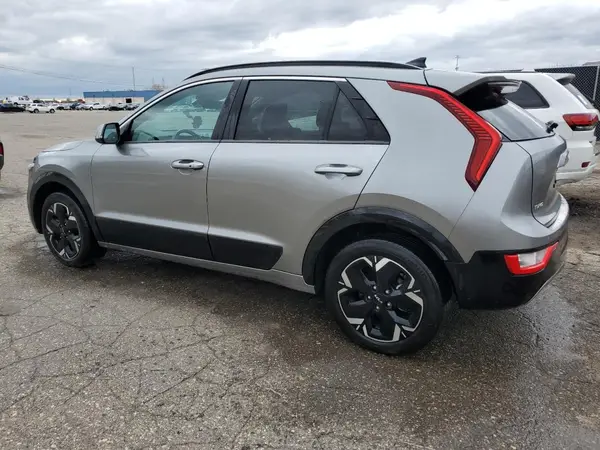 KNDCR3L16P5053615 2023 KIA NIRO - Image 2