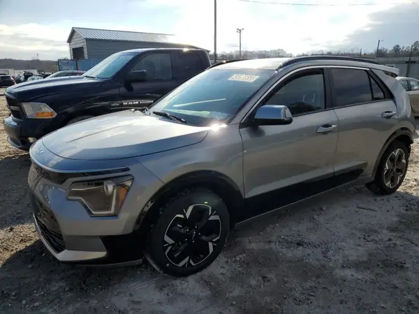 KNDCR3L16P5054313 2023 KIA NIRO - Image 1