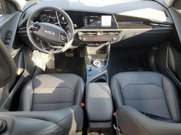 KNDCR3L16P5054313 2023 KIA NIRO - Image 8