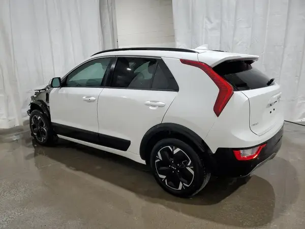KNDCR3L16P5072164 2023 KIA NIRO - Image 2