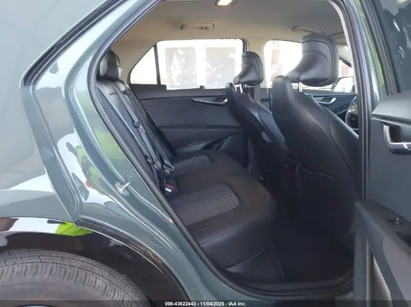 KNDCR3L16R5080686 2024 KIA NIRO - Image 8
