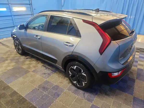 KNDCR3L16R5087220 2024 KIA NIRO - Image 2