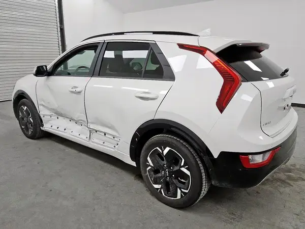 KNDCR3L16R5091543 2024 KIA NIRO - Image 2