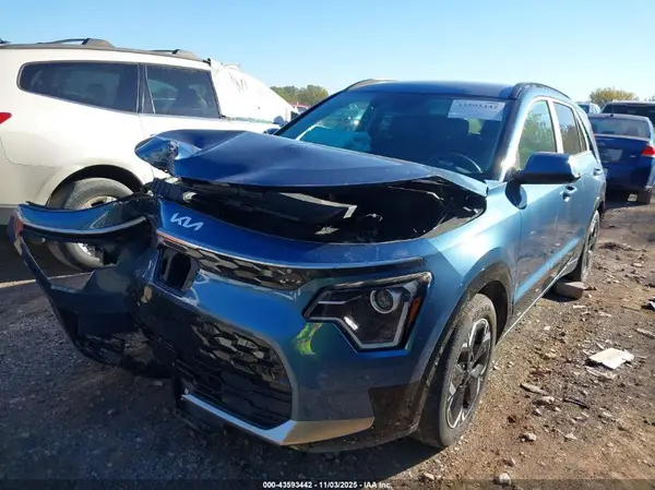 KNDCR3L16R5094054 2024 KIA NIRO - Image 2