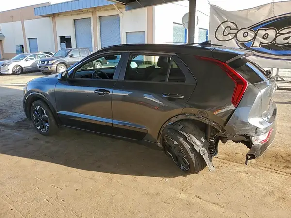 KNDCR3L16R5103254 2024 KIA NIRO - Image 2