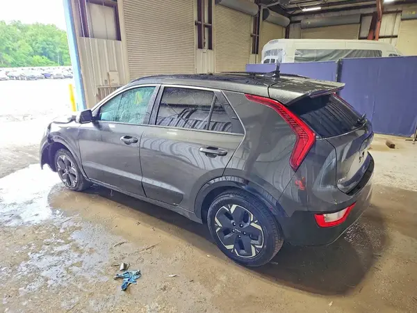 KNDCR3L16R5107563 2024 KIA NIRO - Image 2