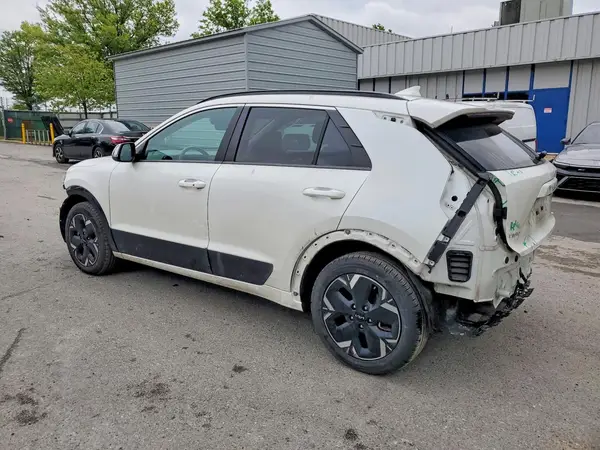 KNDCR3L16R5107577 2024 KIA NIRO - Image 2