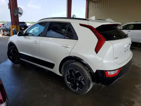 KNDCR3L16R5109202 2024 KIA NIRO - Image 2