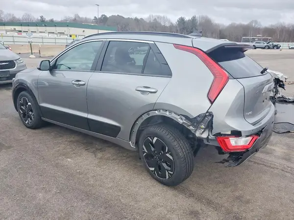KNDCR3L16R5111354 2024 KIA NIRO - Image 2