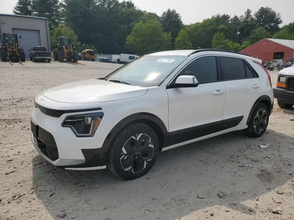 KNDCR3L16R5111645 2024 KIA NIRO - Image 1