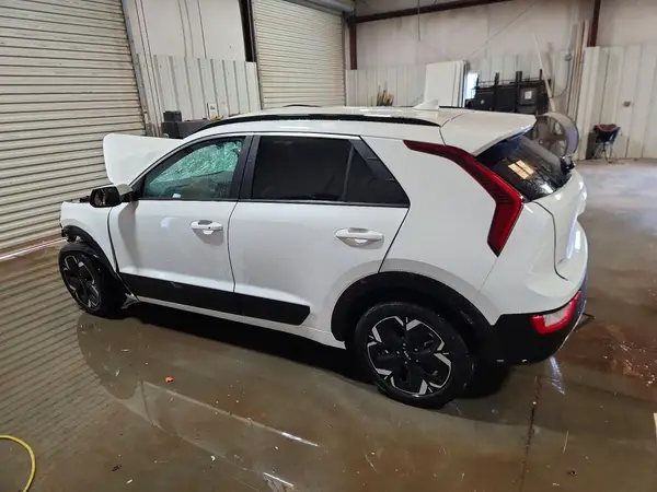 KNDCR3L16R5122497 2024 KIA NIRO - Image 2