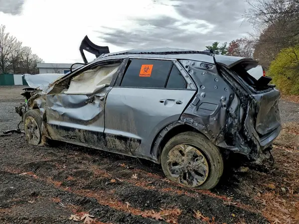 KNDCR3L16R5123147 2024 KIA NIRO - Image 2