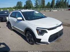 KNDCR3L16S5135899 2025 KIA NIRO