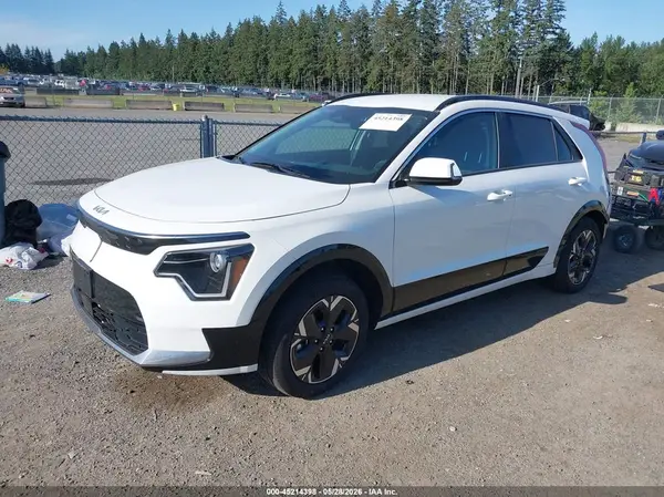 KNDCR3L16S5135899 2025 KIA NIRO - Image 2
