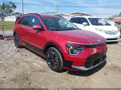 KNDCR3L17P5018923 2023 KIA NIRO