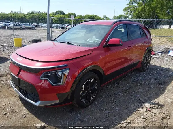 KNDCR3L17P5018923 2023 KIA NIRO - Image 2
