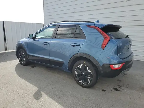 KNDCR3L17P5024852 2023 KIA NIRO - Image 2