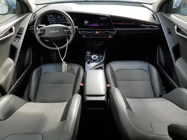 KNDCR3L17P5024852 2023 KIA NIRO - Image 8
