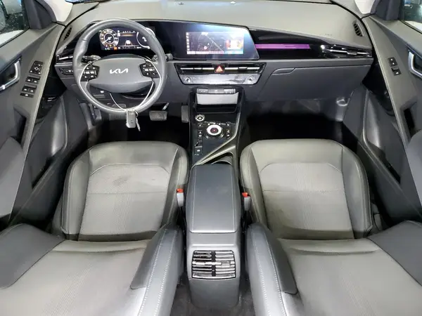 KNDCR3L17P5026343 2023 KIA NIRO - Image 8